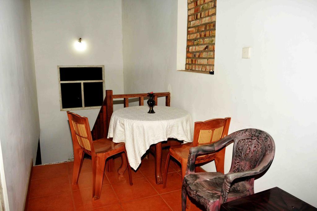 Sampathaa Residence Negombo Buitenkant foto