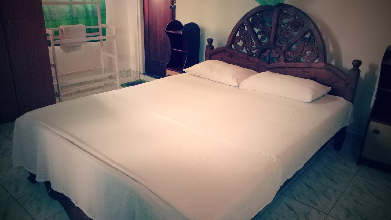 Sampathaa Residence Negombo Buitenkant foto