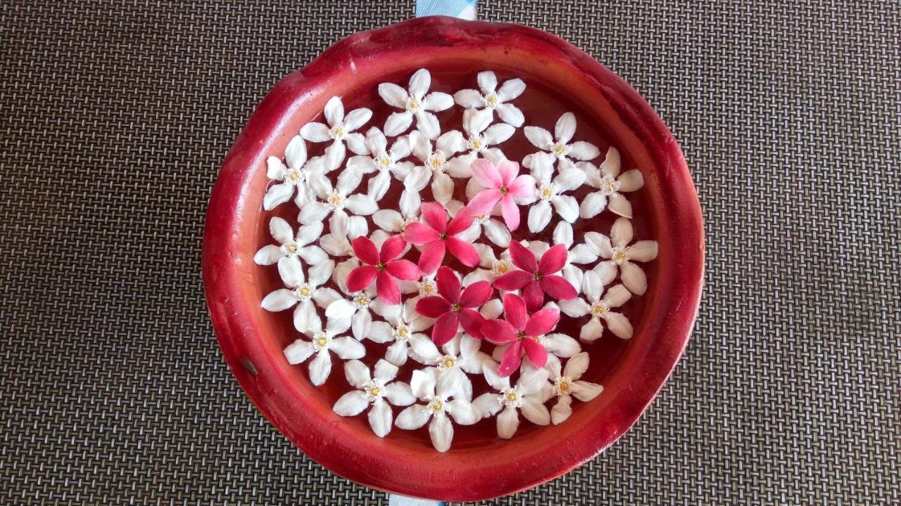 Sampathaa Residence Negombo Buitenkant foto